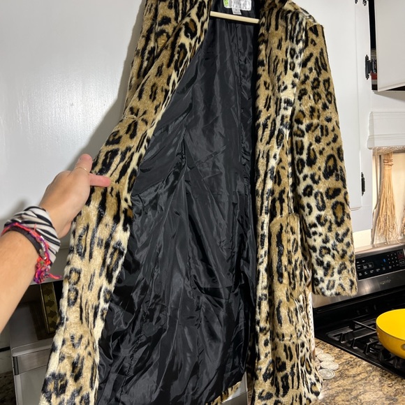 Halcyon faux fur coat size M🖤🖤🖤 - Picture 11 of 12